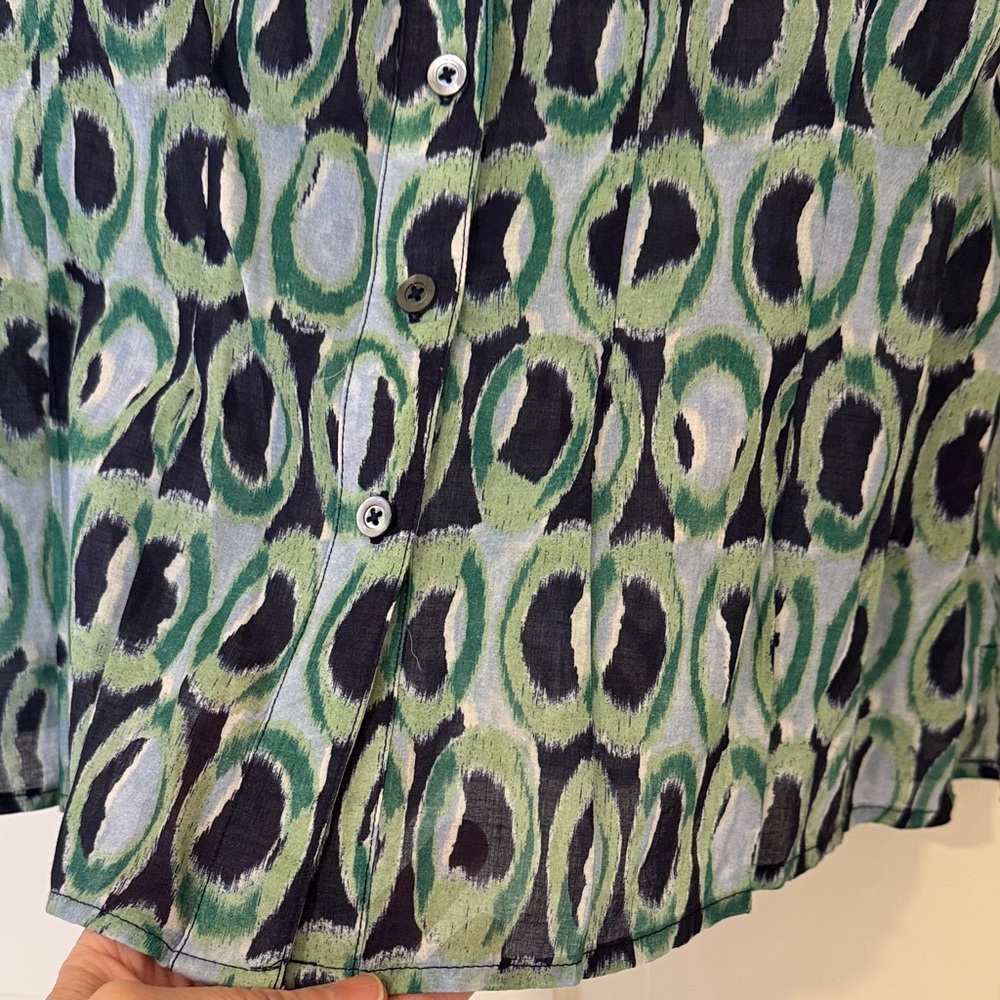 NIC+ZOE Ikat Rings Tucked Shirt - Picture 6 of 10